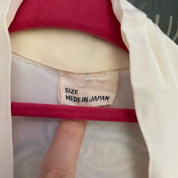 Beautiful Vintage White Silk Crepe Gold Teal and Green Butterflies Kimono Size M - Picture 7 of 7